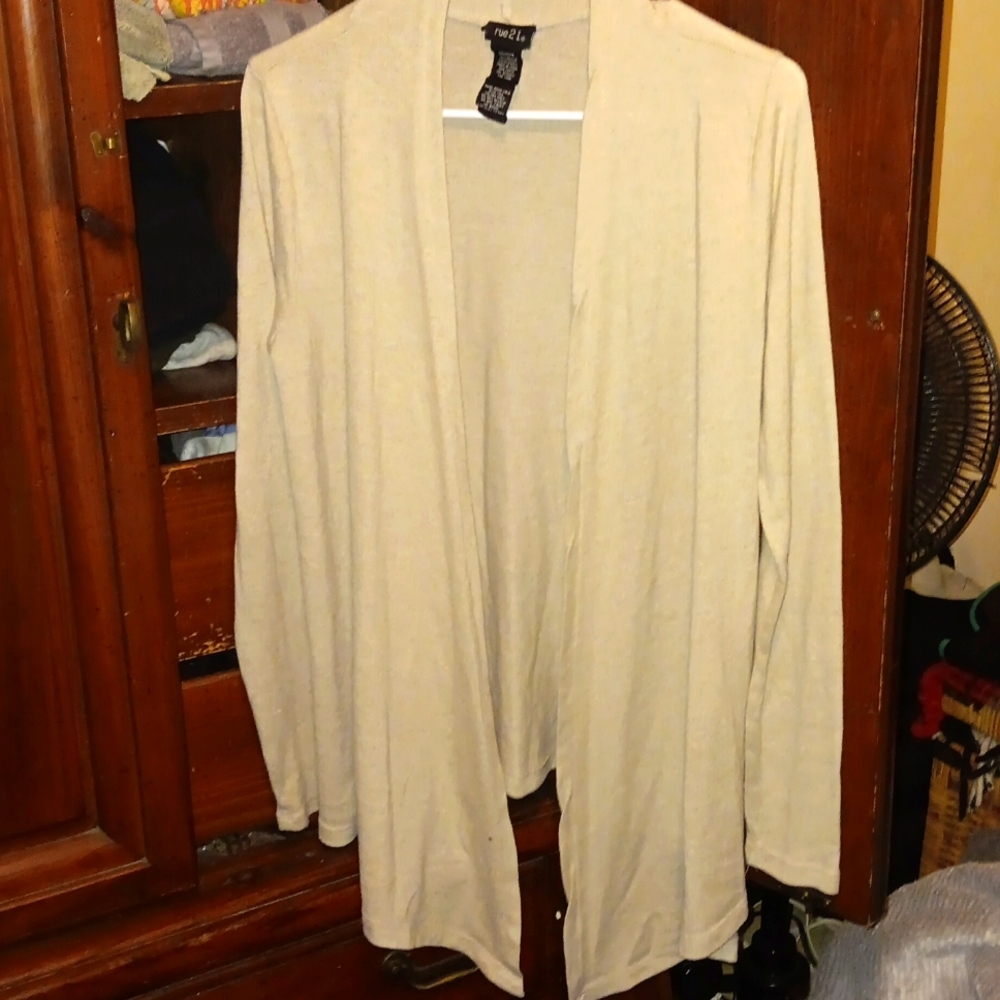 RUE 21 TAN/CREAM OPEN CARDIGAN SWEATER